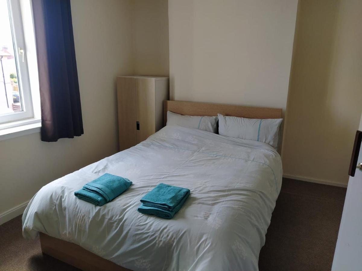 SELF CATERING 2 Bedroom Flat Edinburg Exteriör bild